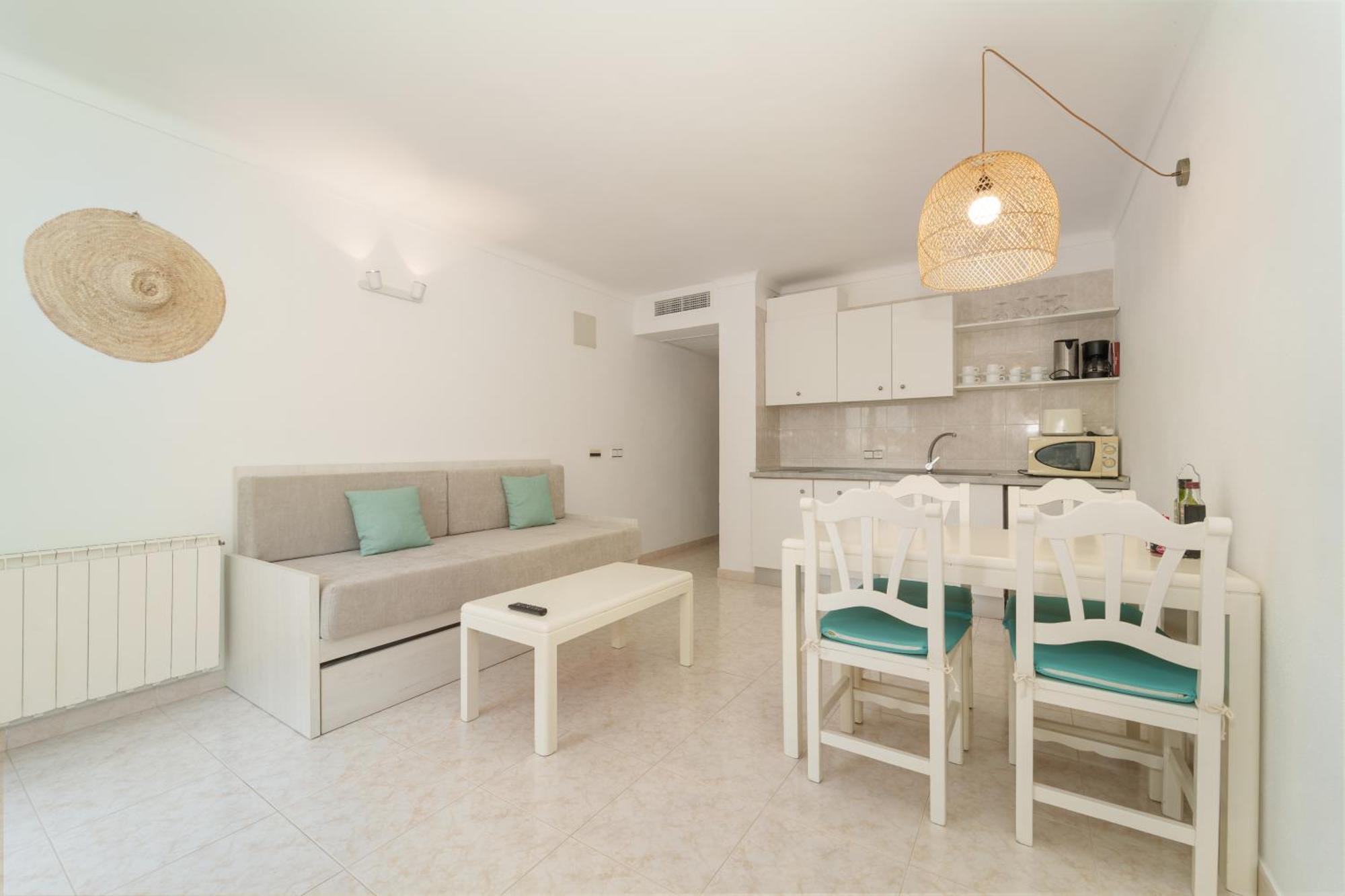 Apartaments Andreas كولونيا سانت خورذي المظهر الخارجي الصورة