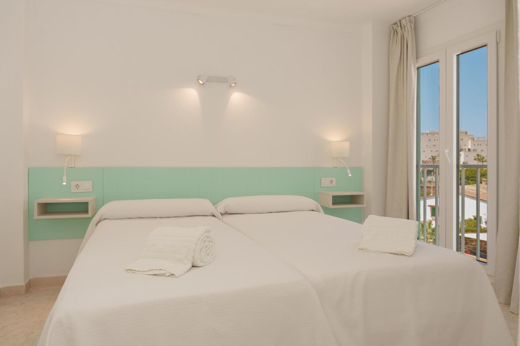 Apartaments Andreas كولونيا سانت خورذي المظهر الخارجي الصورة