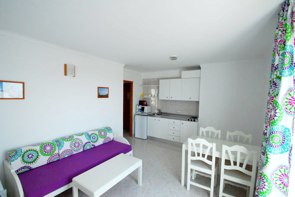 Apartaments Andreas كولونيا سانت خورذي المظهر الخارجي الصورة